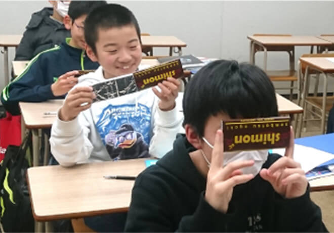 萩島 由莉さんの仕事中の写真